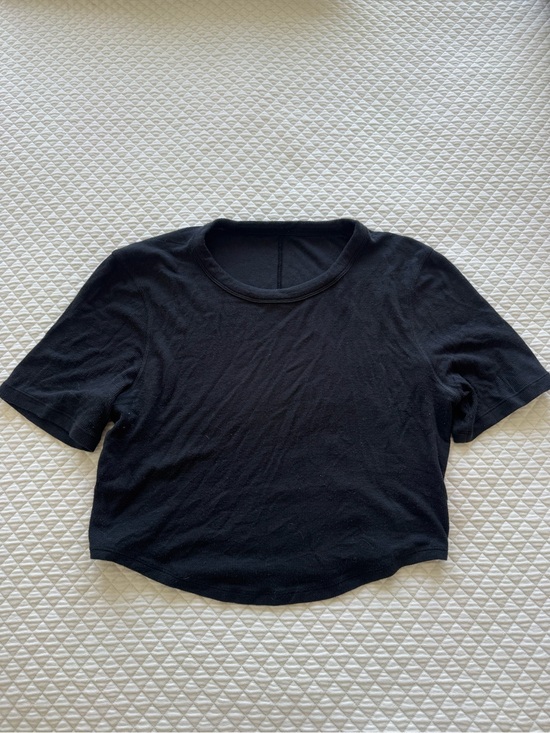 lululemon athletica Tops - lululemon athletica Black Short Sleeve Crop Top